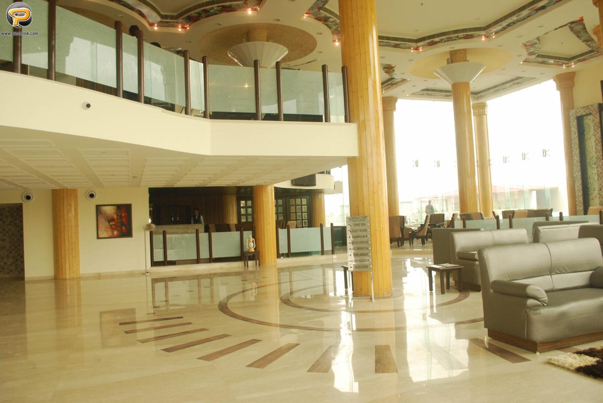 The Solitaire Dehradun Exterior foto